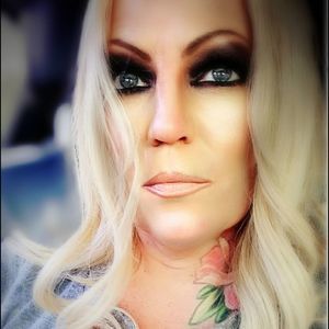 Meet your Posher, Cheri